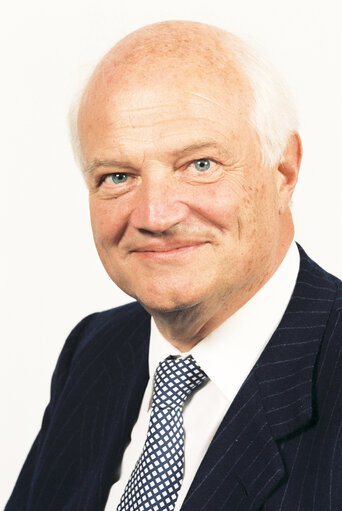 Foto 5: Portrait of MEP Jimmy GOLDSMITH