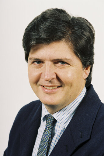 Снимка 9: Portrait of MEP Inigo MENDEZ DE VIGO