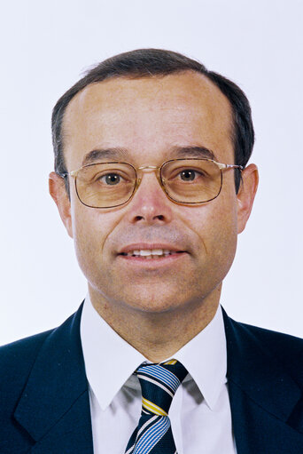 Foto 1: Portrait of MEP Carlos PIMENTA