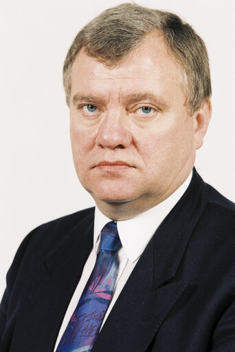 Fotografija 16: Portrait of MEP John Walls CUSHNAHAN