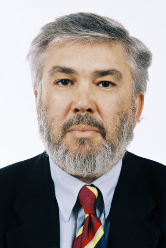 Portrait of MEP Fernando MONIZ