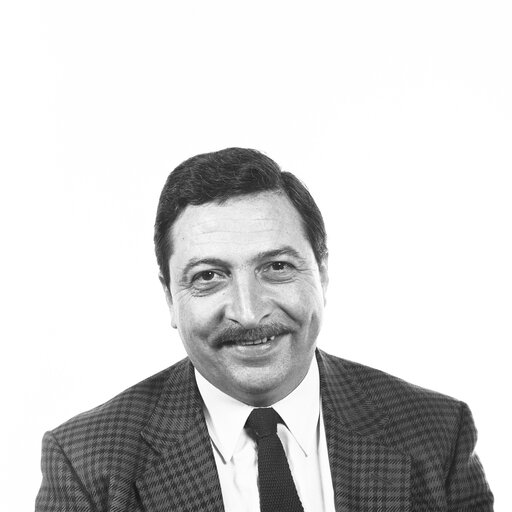 Fotografija 1: Portrait of Claude DESAMA MEP