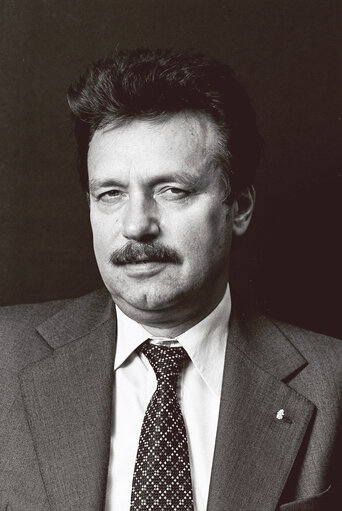 Portrait of MEP Ernest GLINNE