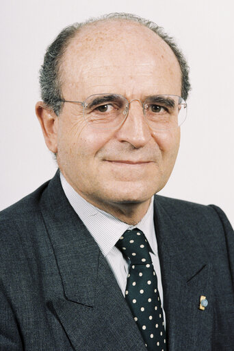 Nuotrauka 3: Portrait of MEP Abel MATUTES JUAN