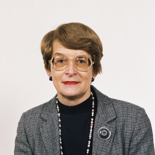 Portrait of MEP Marlene LENZ