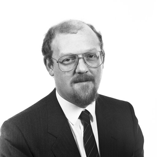 Снимка 3: Portrait of David Robert BOWE MEP