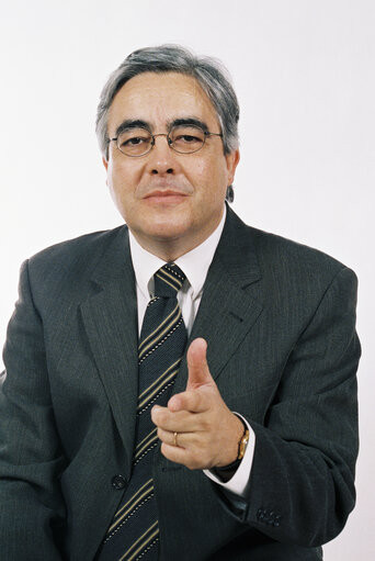 Portrait of MEP Luis MARINHO