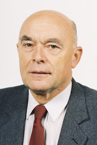 Fotó 10: Portrait of MEP Fernand H J HERMAN