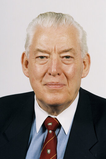 Photo 16 : Portrait of MEP Ian R K PAISLEY