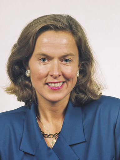 Photo 4 : Portrait of MEP Anne Caroline B McINTOSH