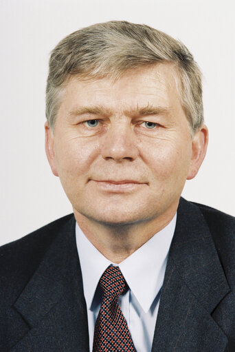 Photo 5 : Portrait of MEP Alfred GOMOLKA