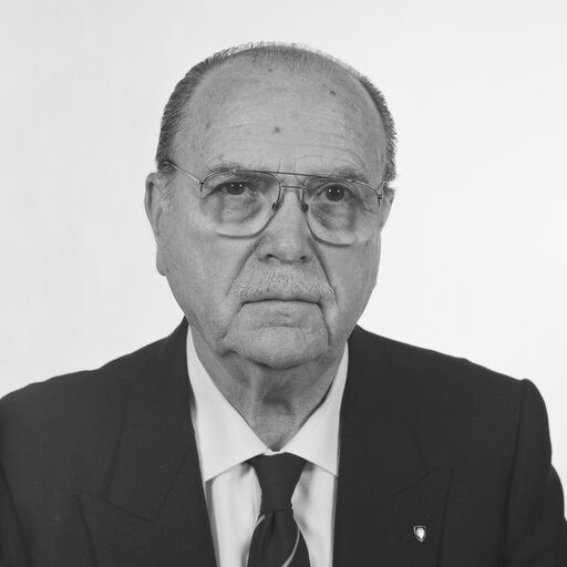 Fotogrāfija 8: Portrait of MEP Gerardo FERNANDEZ ALBOR