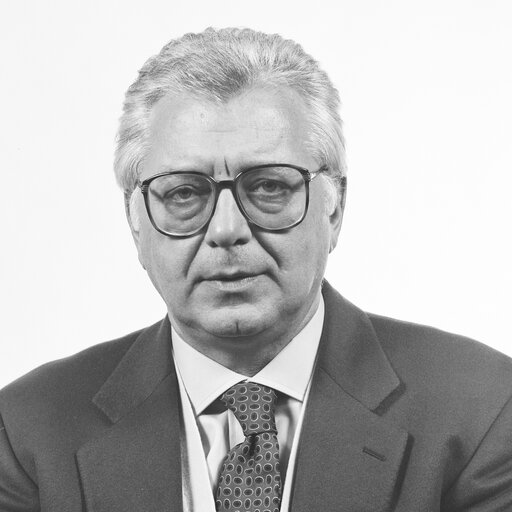 Fotogrāfija 13: Portrait of MEP Mario DIDO