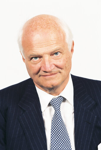 Foto 6: Portrait of MEP Jimmy GOLDSMITH