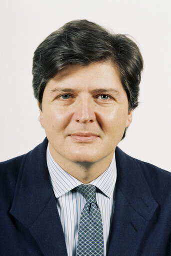 Снимка 10: Portrait of MEP Inigo MENDEZ DE VIGO