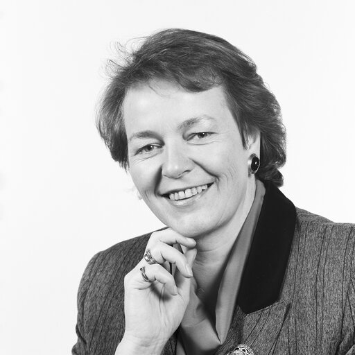 Fotagrafa 2: Portrait of MEP Hedwig KEPPELHOFF WIECHERT