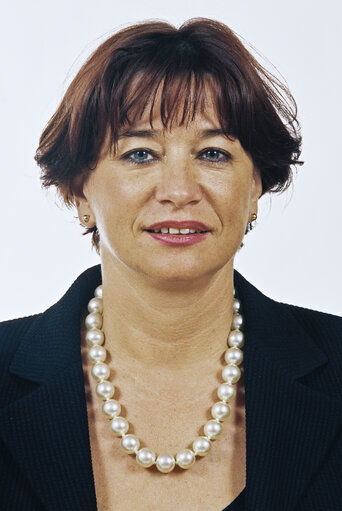 Portrait of MEP Christine BARTHET-MAYER