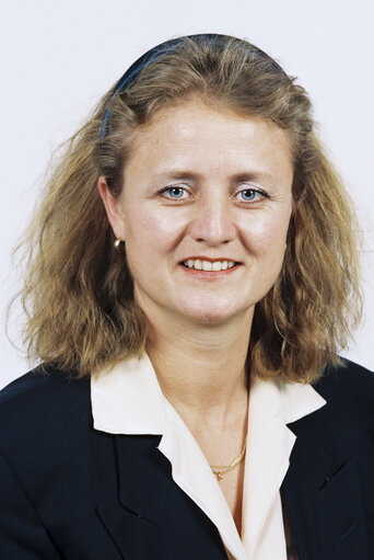 Portrait of MEP Carole TONGUE