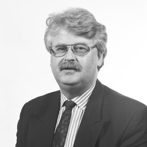 Fotogrāfija 6: Portrait of MEP Elmar BROK