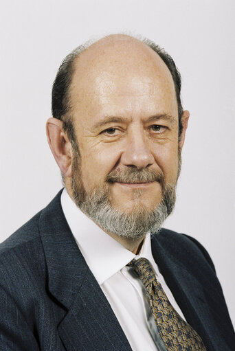 Fotografija 22: Portrait of MEP Jose Maria GIL-ROBLES GIL-DELGADO