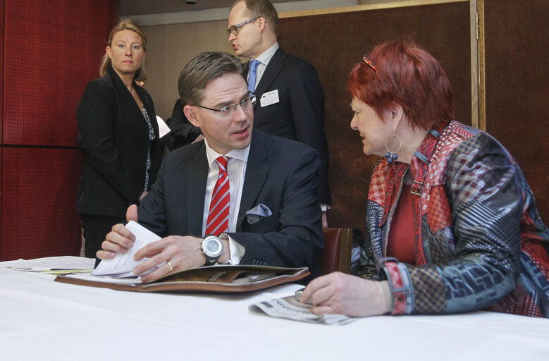 Fotó 4: Official visit of the Prime Minister of Finland to the European Parliament in Strasbourg - Arrival at the European Parliament and breakfast meeting with Finnish MEPs