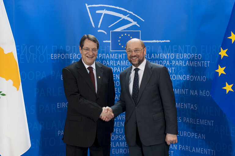 Photo 2 : Arrival President of the Republic of Cyprus  for his official visit to the EP.