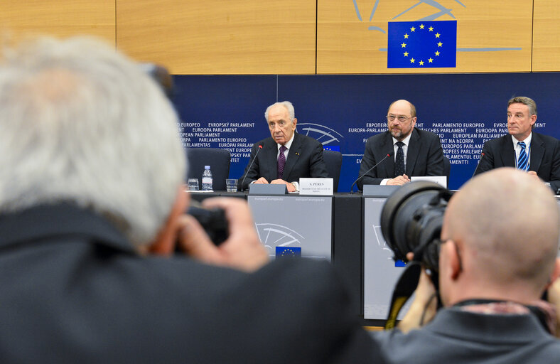 Foto 6: Official visit of the President of Israel to the European Parliament in Strasbourg - Press conference