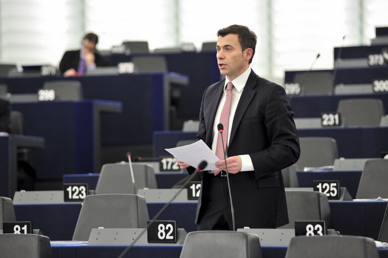 Fotó 8: Plenary session week 11 2013 in Strasbourg - Joint debate - Reform of the CAP (Rule 70a)