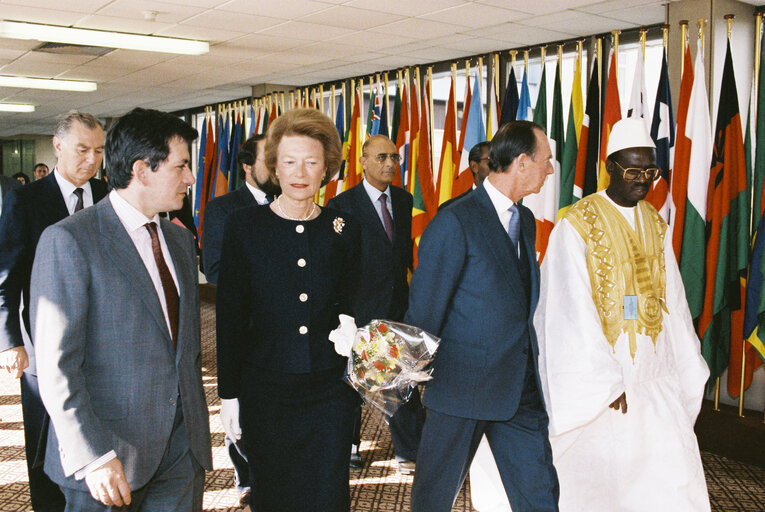 Foto 15: 11th session of the ACP-EEC Joint-Parliamentary Assembly (Assemblee paritaire) in Luxembourg from 24 to 28 September 1990