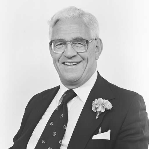 Φωτογραφία 5: Portrait of MEP Madron Richard SELIGMAN