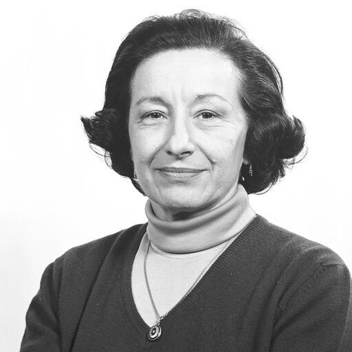 Portrait of MEP Vera SQUARCIALUPI