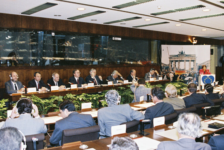 Foto 20: EPP group meeting in Luxembourg - Designation of Egon KLEPSCH as the party's candidate for the next presidency of the EP