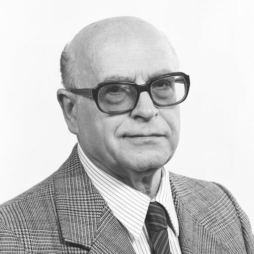 Fotografija 3: Portrait of MEP Pino ROMUALDI