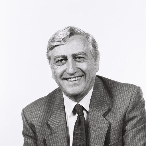 Fotografija 5: Portrait of MEP Michael KILBY