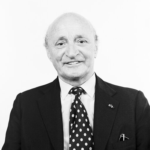 Zdjęcie 4: Portrait of Hughes TATILON MEP