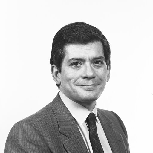 Photo 2 : Portrait of MEP Enrique BARON CRESPO