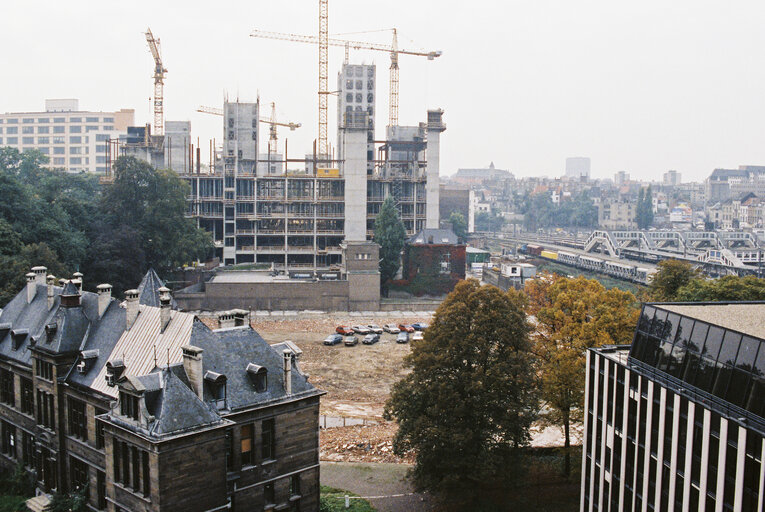 Foto 49: The PHS building construction site in Brussels near the station of Brussels-Luxembourg (former Leopold quarter)