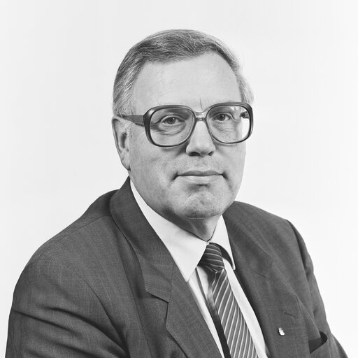 Fotagrafa 5: Portrait of MEP Rudi ARNDT