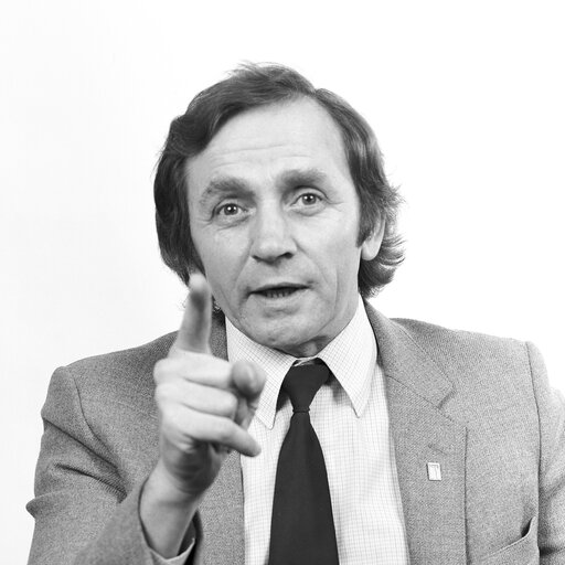 Portrait of MEP Allan ROGERS