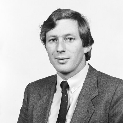 Fotografia 5: Portrait of MEP Roger GAUTHIER