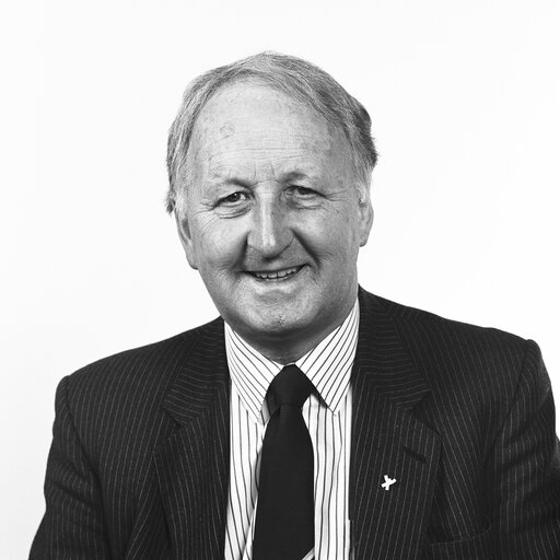 Photo 7 : Portrait of MEP Thomas MEGAHY