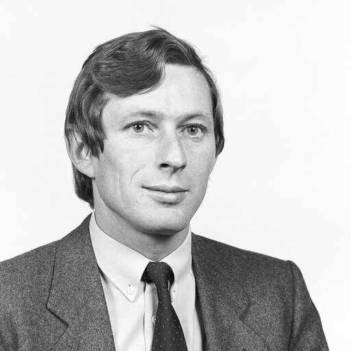 Fotografia 6: Portrait of MEP Roger GAUTHIER