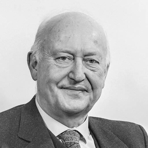 Portrait of MEP Pierre PFLIMLIN