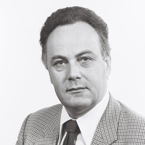 Photo 13 : Portrait of MEP Siegbert ALBER