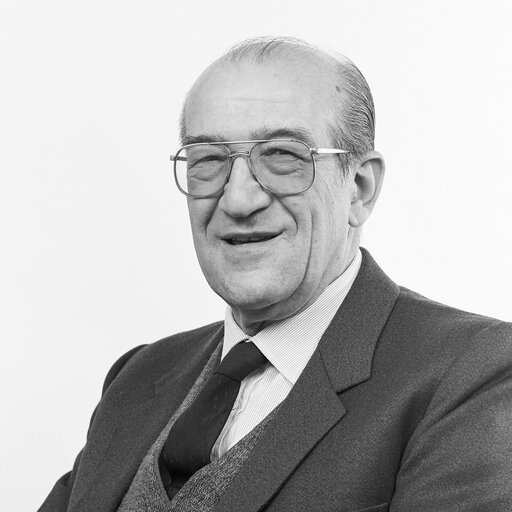 Portrait of MEP Francesco COSENTINO