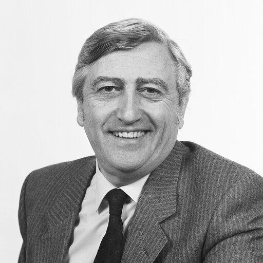 Portrait of MEP Michael KILBY