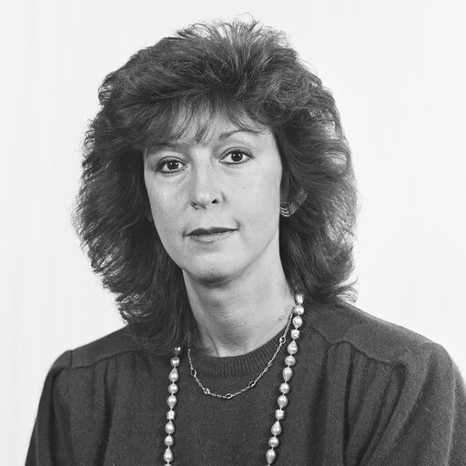 Portrait of MEP Maria Elena FLORES VALENCIA