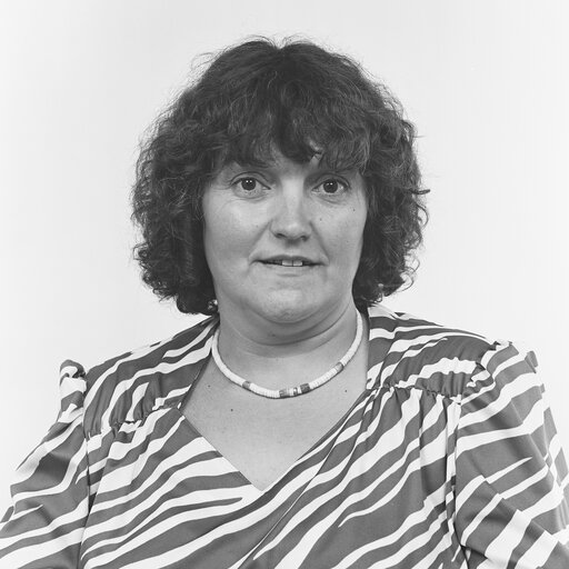 Photo 5: Portrait of MEP Jacqueline HOFFMANN