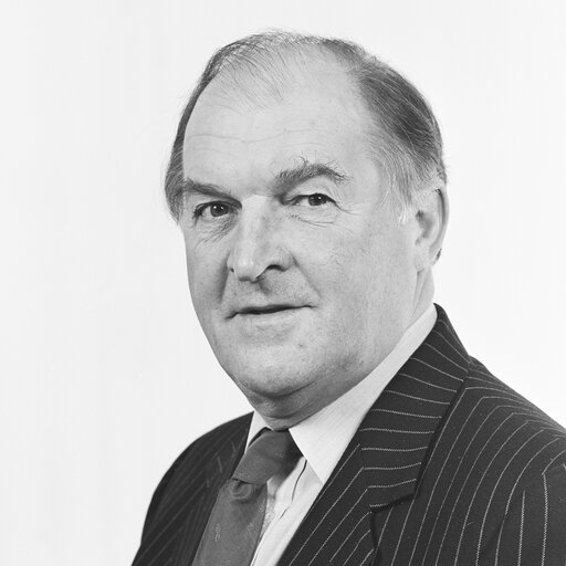 Fotogrāfija 3: Portrait of MEP Lord Henri PLUMB