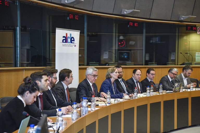 Fotografie 10: Roundtable of the CEPS Task force ' Software Vulnerability Disclosure in Europe '